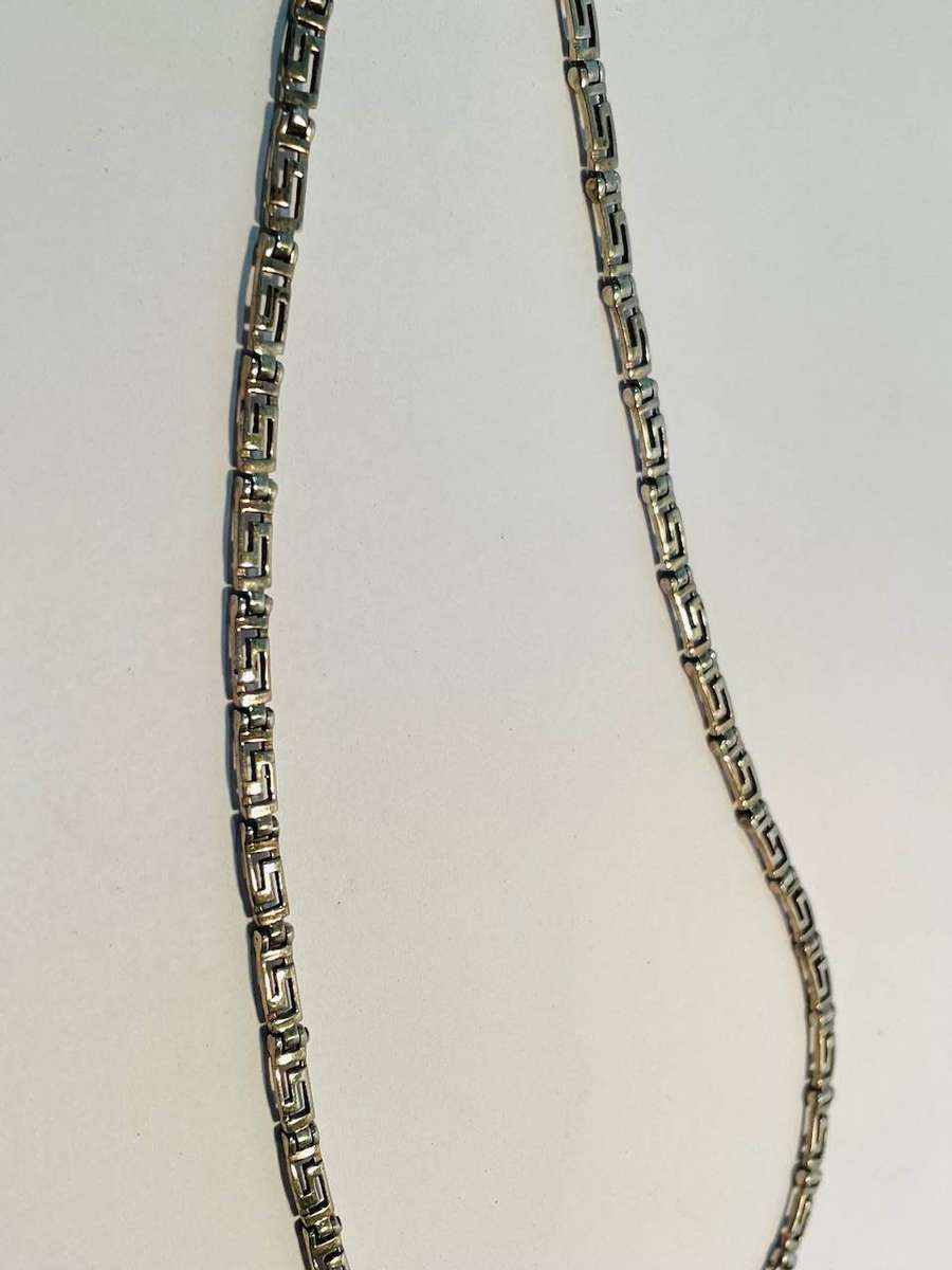 Attractive Sterling Silver Necklace  42 cm  12.4 g