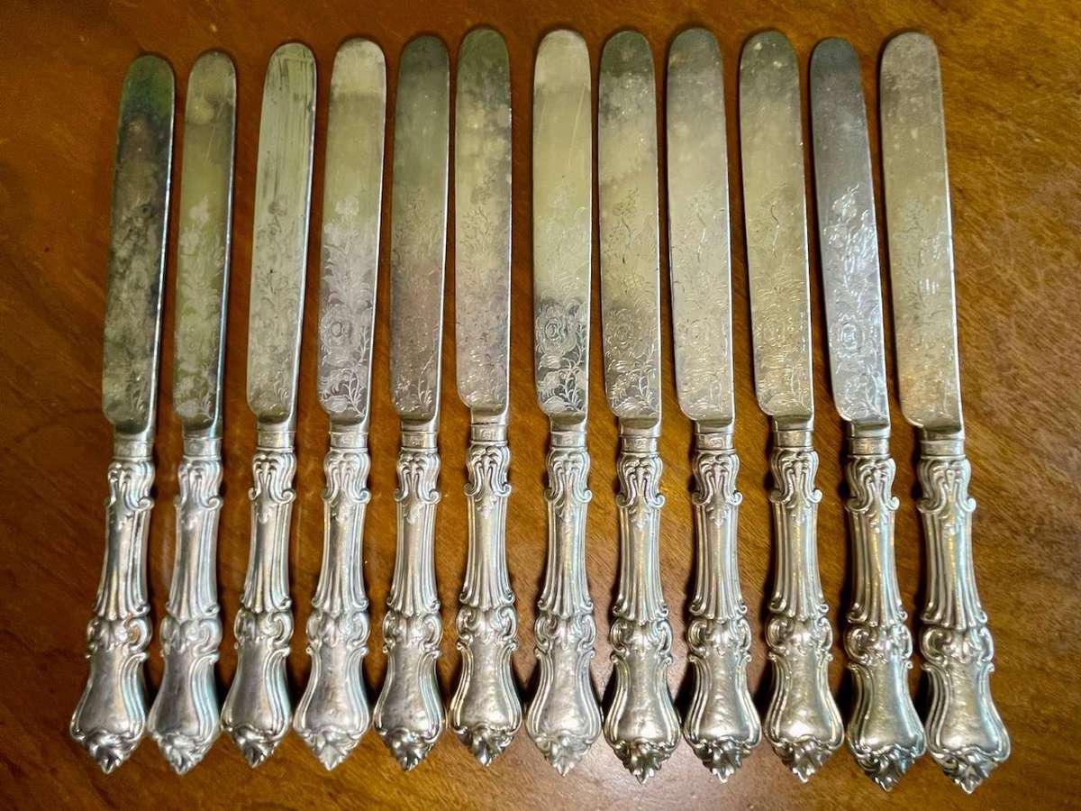 Antique Victorian Sheffield Hallmarked Silver Handled Cutlery Canteen  24 Piece (c. mid-late 1800s)