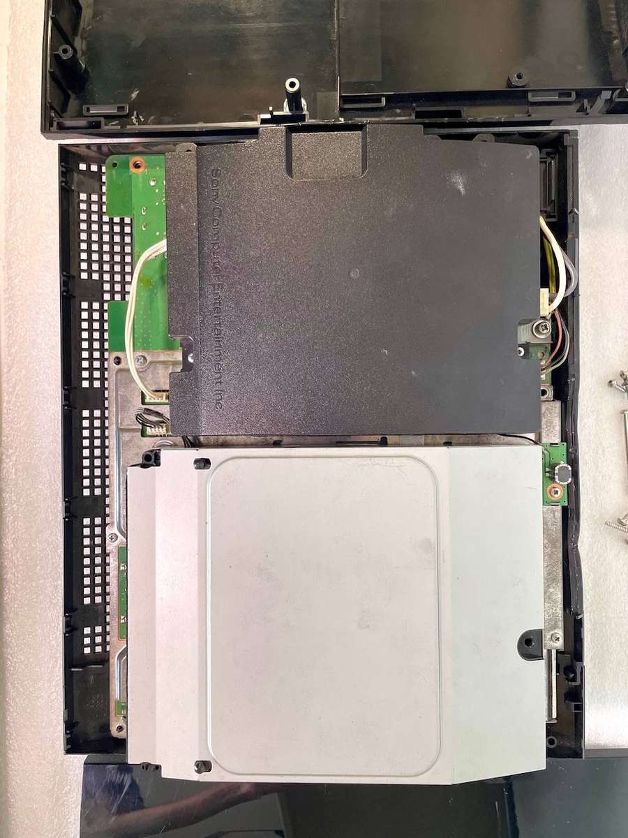 Sony PlayStation 3 (PS3) Console  Model CECHL04 - PARTS / REPAIR