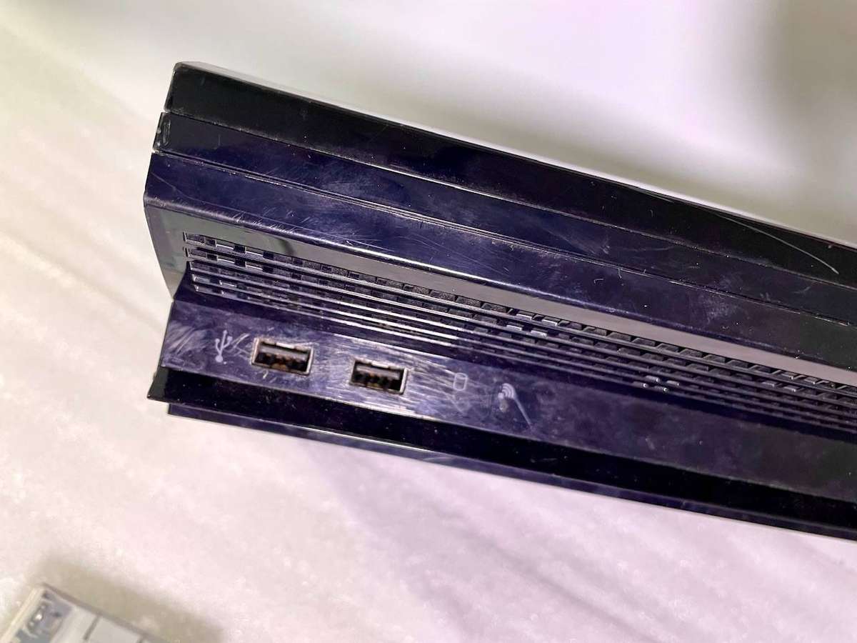 Sony PlayStation 3 (PS3) Console  Model CECHL04 - PARTS / REPAIR