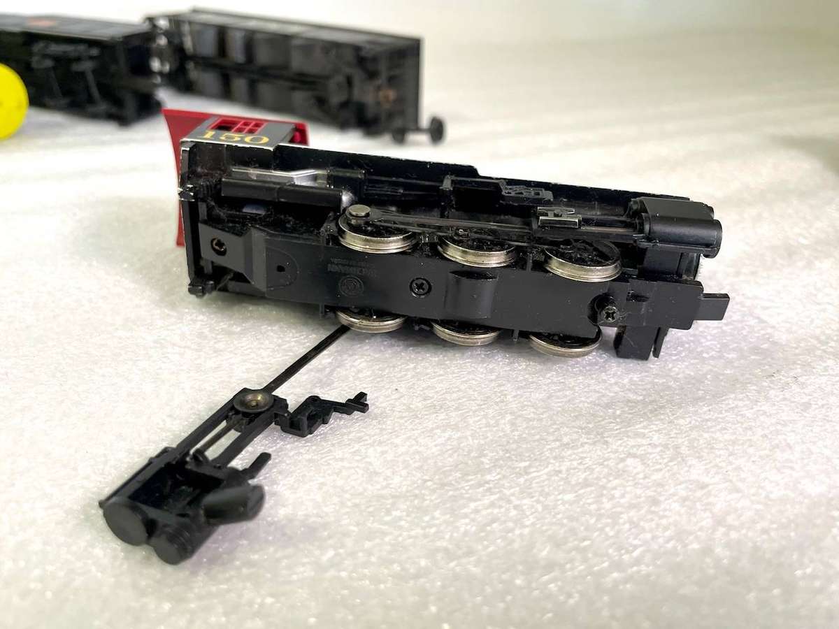 Bachmann & Mixed Model Train Lot  Locomotives, Rolling Stock & Controller (As-Is / Untested)