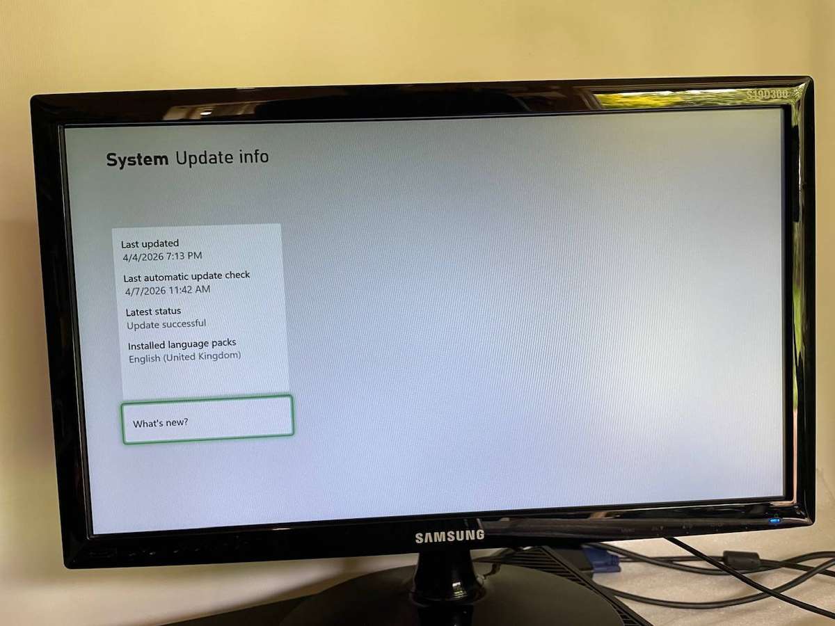 Xbox One Console  500GB  Includes Original Power Supply  1 Rand Start!