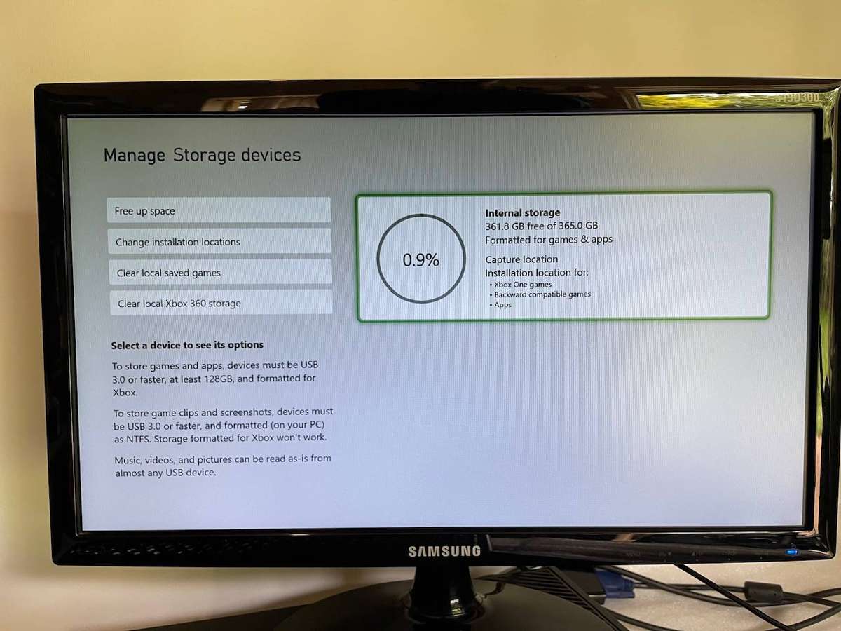 Xbox One Console  500GB  Includes Original Power Supply  1 Rand Start!
