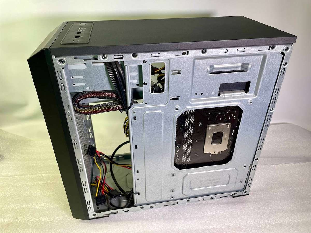 Desktop PC Tower  Intel i5-8400 | 8GB RAM | GPU | No HDD | Tested on Windows 10