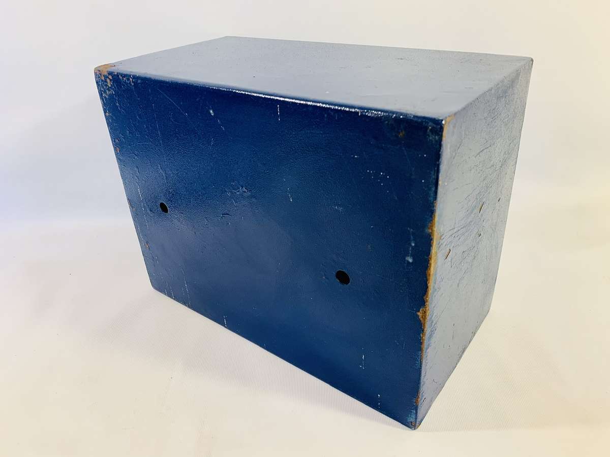 Safe with 2 Keys (Two Brick / Wall Mount)