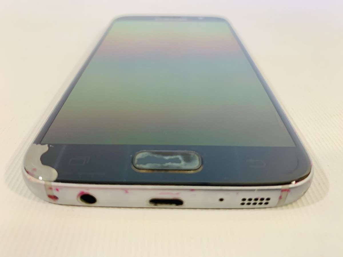 Samsung galaxy S7 mobile phone (parts or repair)