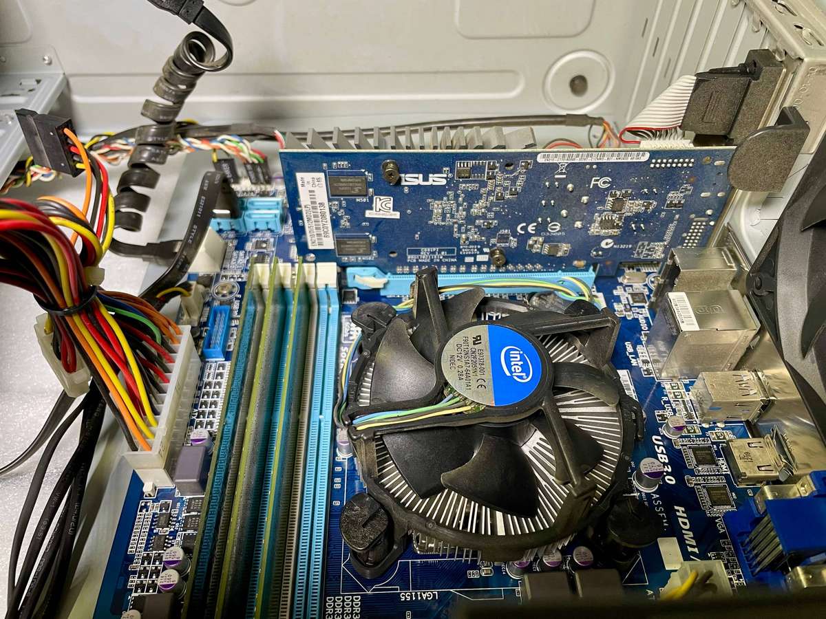Desktop PC Tower  Intel i5-3550 CPU | 12GB RAM | GPU | No HDD | Tested on Windows 10