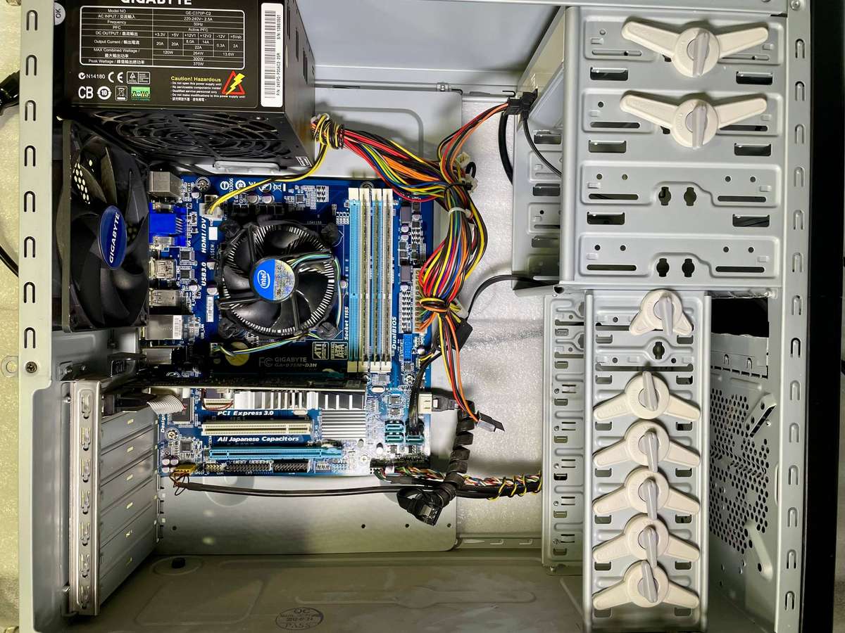 Desktop PC Tower  Intel i5-3550 CPU | 12GB RAM | GPU | No HDD | Tested on Windows 10