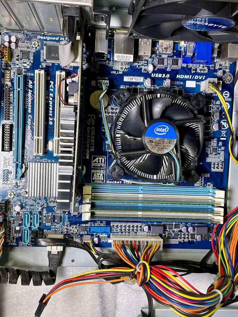 Desktop PC Tower  Intel i5-3550 CPU | 12GB RAM | GPU | No HDD | Tested on Windows 10