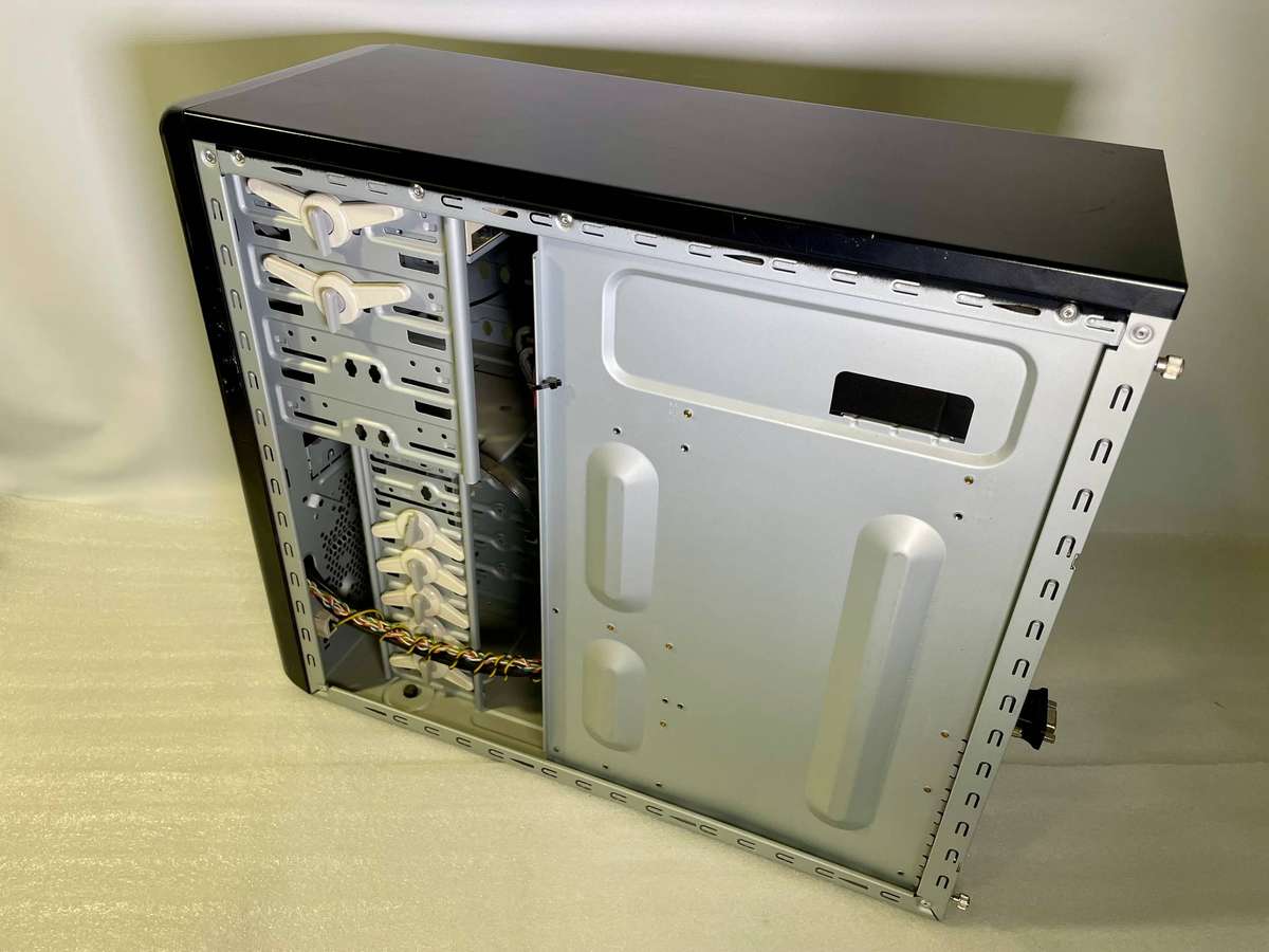 Desktop PC Tower  Intel i5-3550 CPU | 12GB RAM | GPU | No HDD | Tested on Windows 10