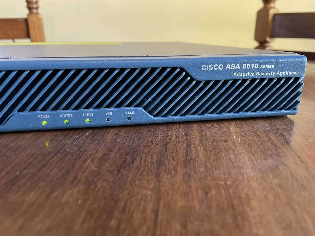 Cisco ASA 5510 Series Adaptive Security Appliance + ASA SSM-10 Module