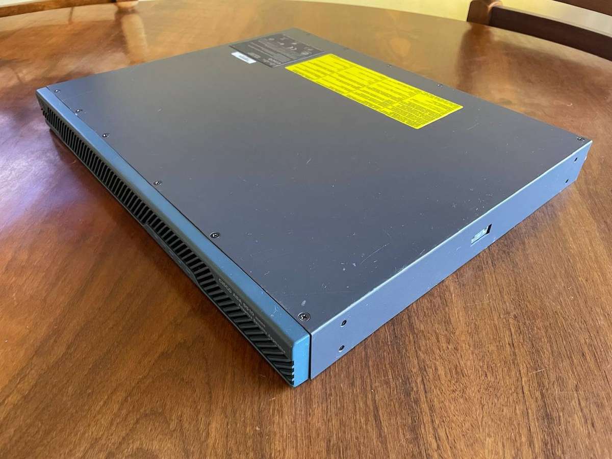 Cisco ASA 5510 Series Adaptive Security Appliance + ASA SSM-10 Module