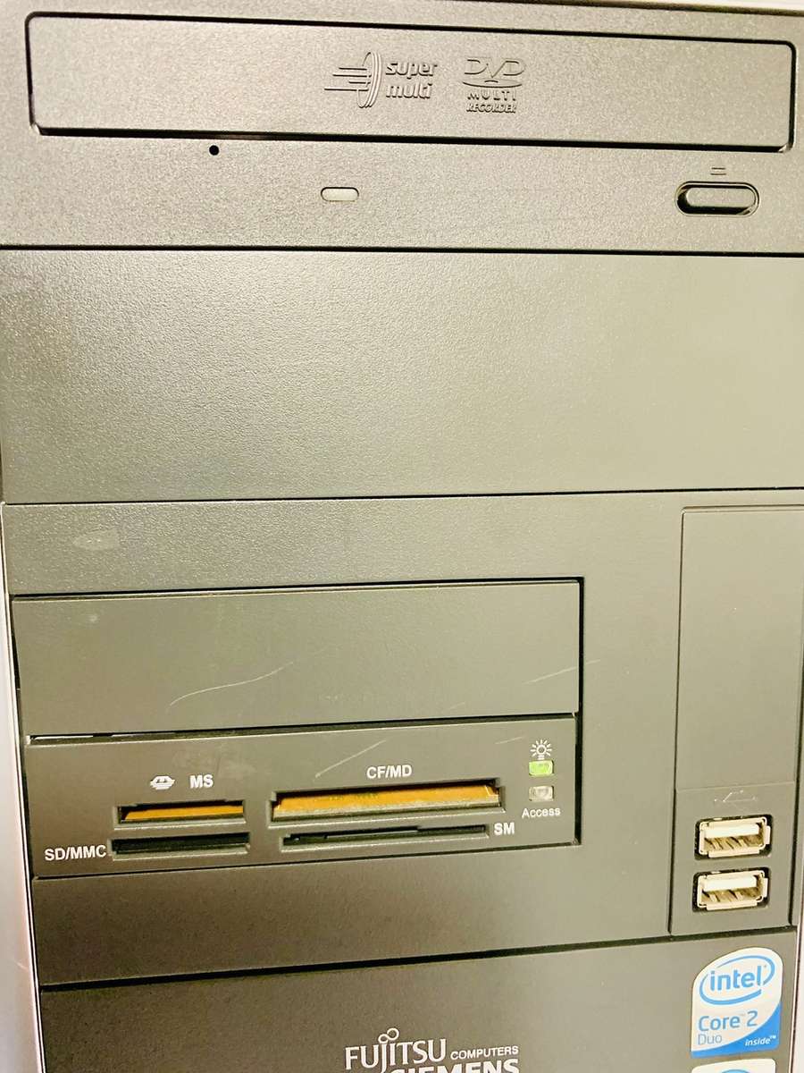 Fujitsu Desktop PC Tower - Nvidea GeForce 210 1GB, Intel Core Duo 1.80GHz, Windows Vista