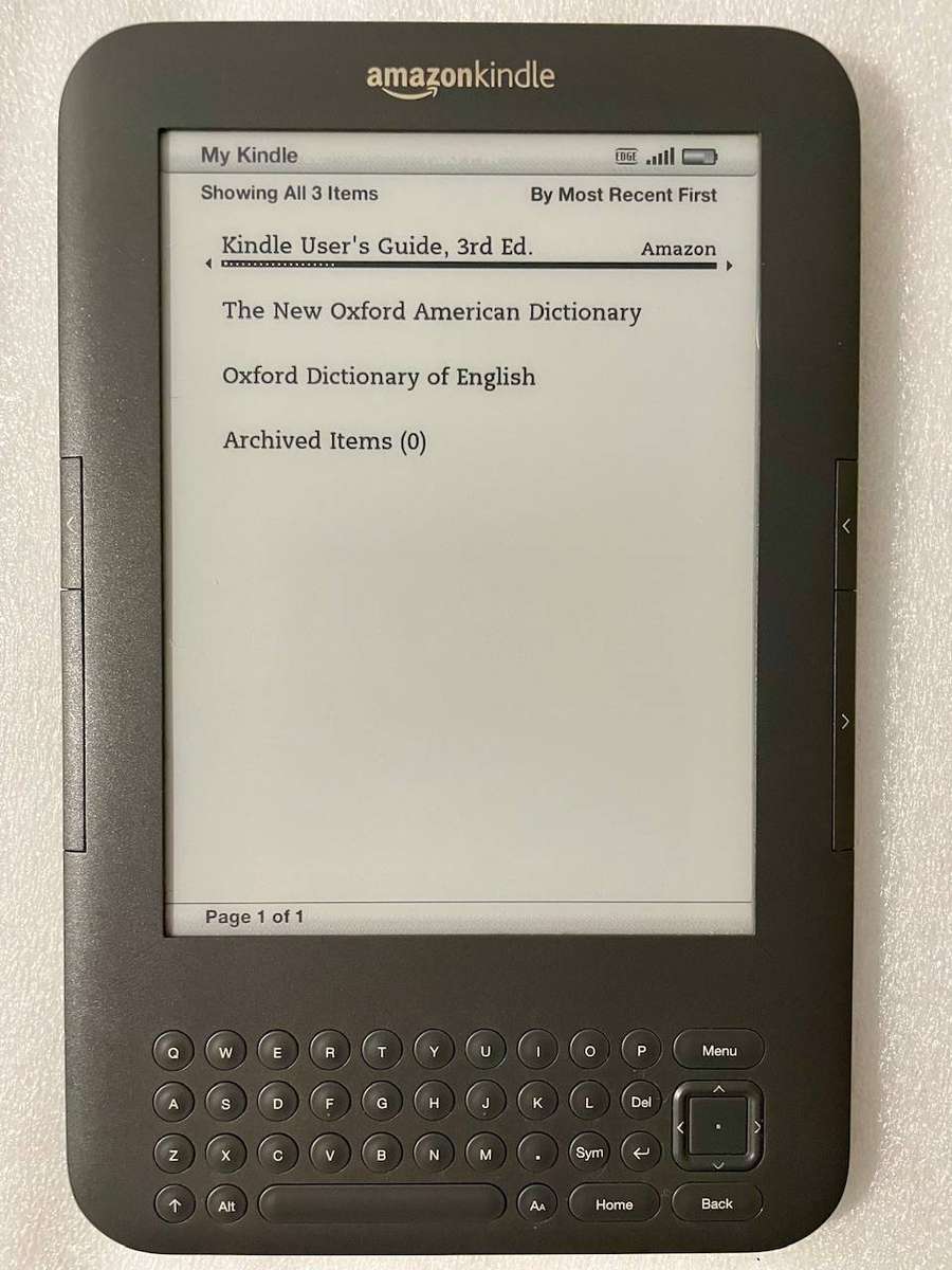 Amazon Kindle Keyboard 3G (3rd Gen) D00901 | 6 E-Ink Reader | Cover & Charge Cable Included