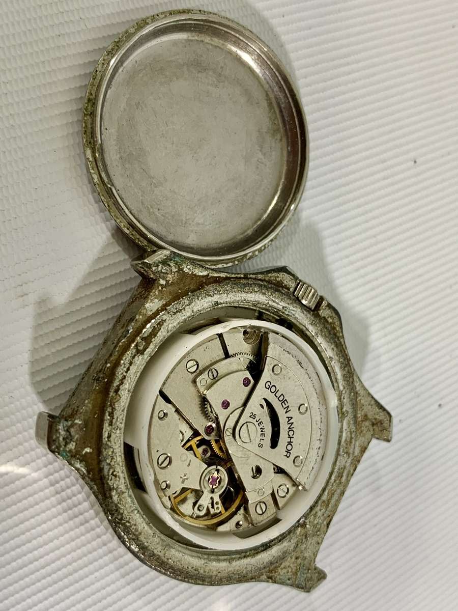 Replica Mens Seiko 5 25 Jewels Watch with Golden Anchor Automatic Movement