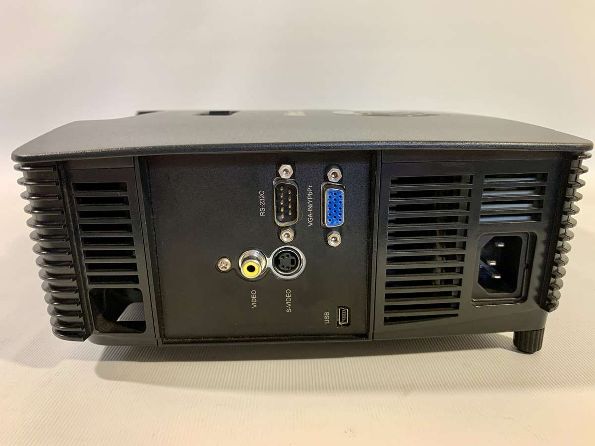InFocus IN220 DLP Projector