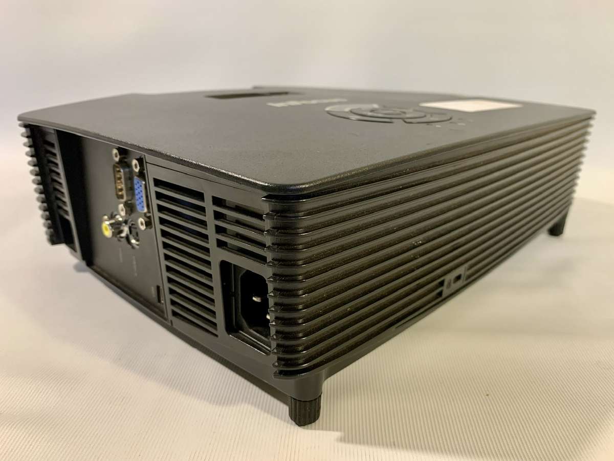 InFocus IN220 DLP Projector