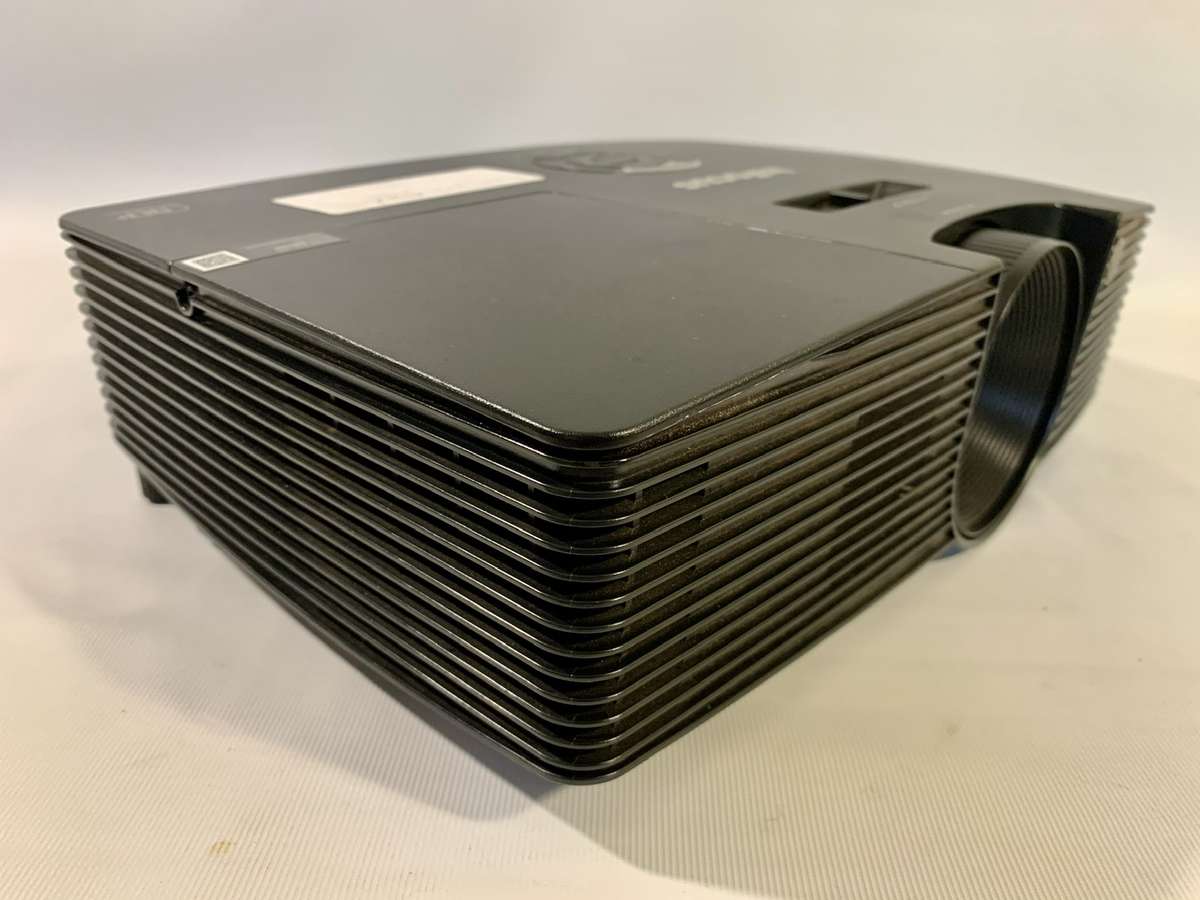 InFocus IN220 DLP Projector