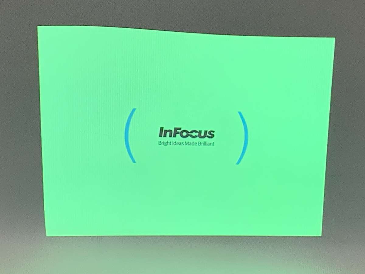 InFocus IN220 DLP Projector