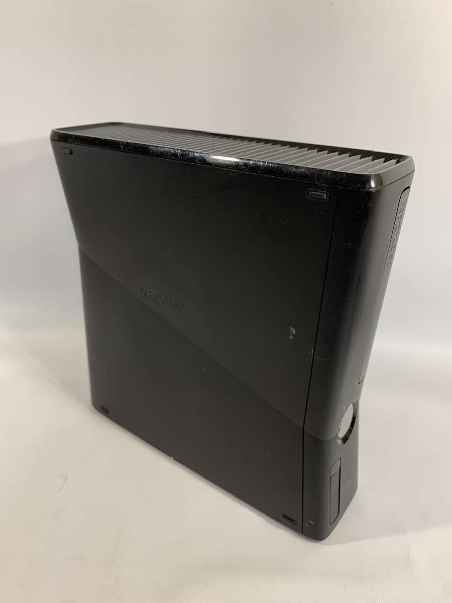 Xbox 360 Slim Console Model 1439 (Parts or Repair)