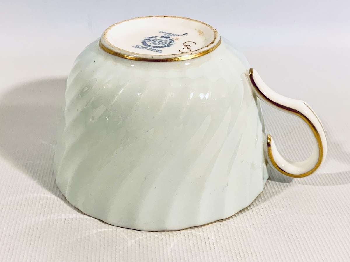 Exquisite Minton Bone China Teacup Trio  Symphony Pattern (S-557)