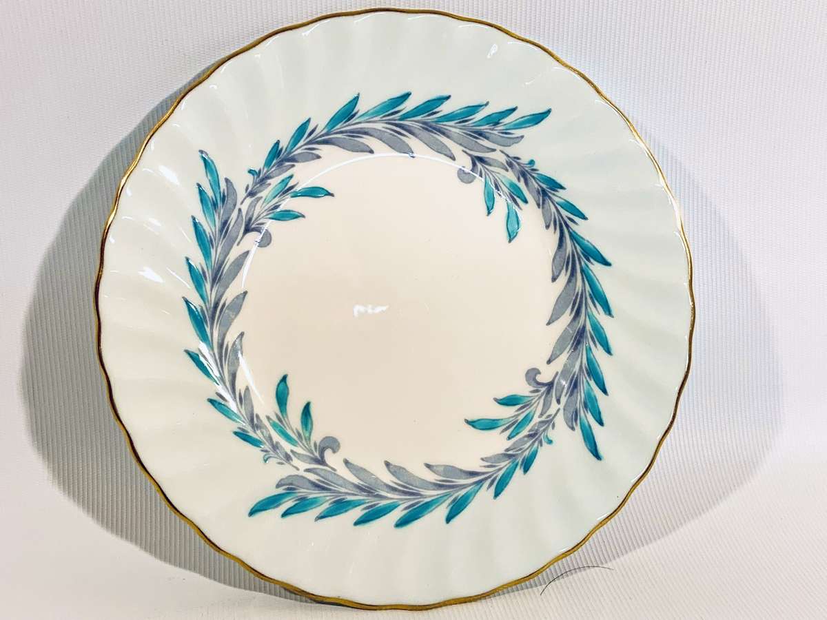 Exquisite Minton Bone China Teacup Trio  Symphony Pattern (S-557)