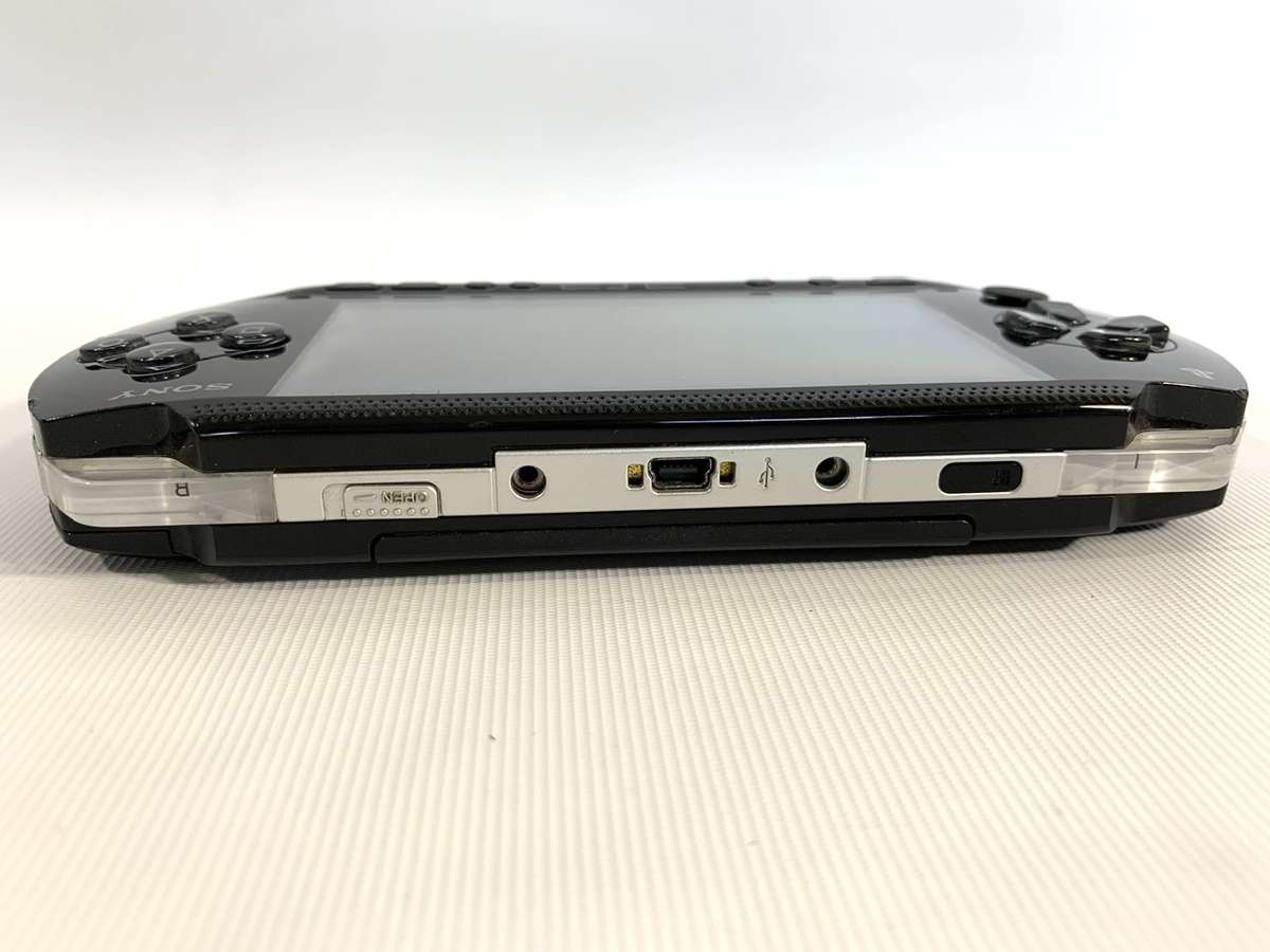 PSP 1004 (Works, but needs charger and battery)