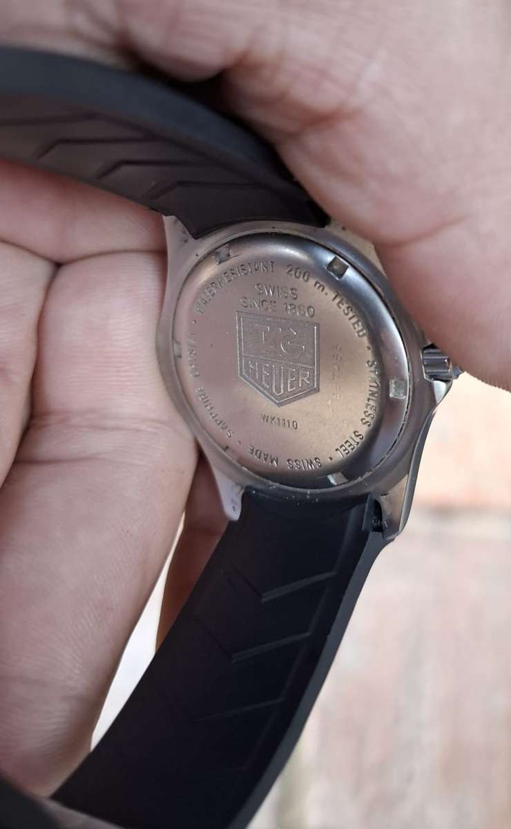 Tag Heuer Mens 2000 Classic Quartz Black Dial WK1110