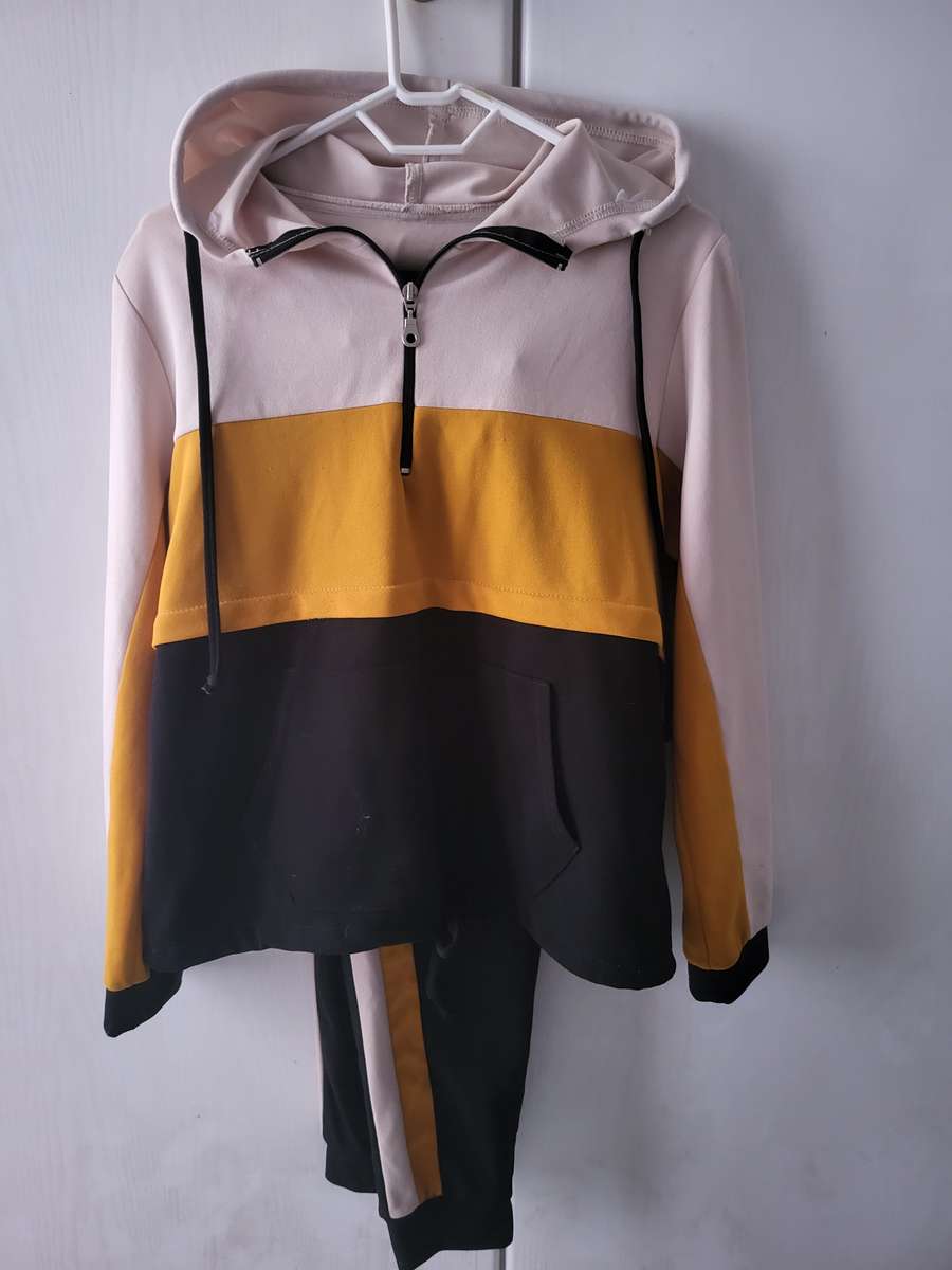 Beautiful  Casual Tracksuit!