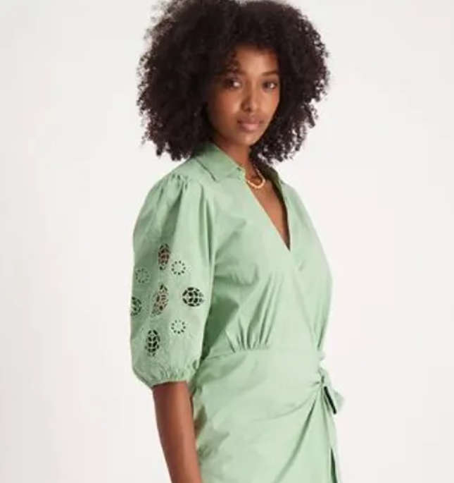 Beautiful Hilton Weiner Ladies Wrap Dress !
