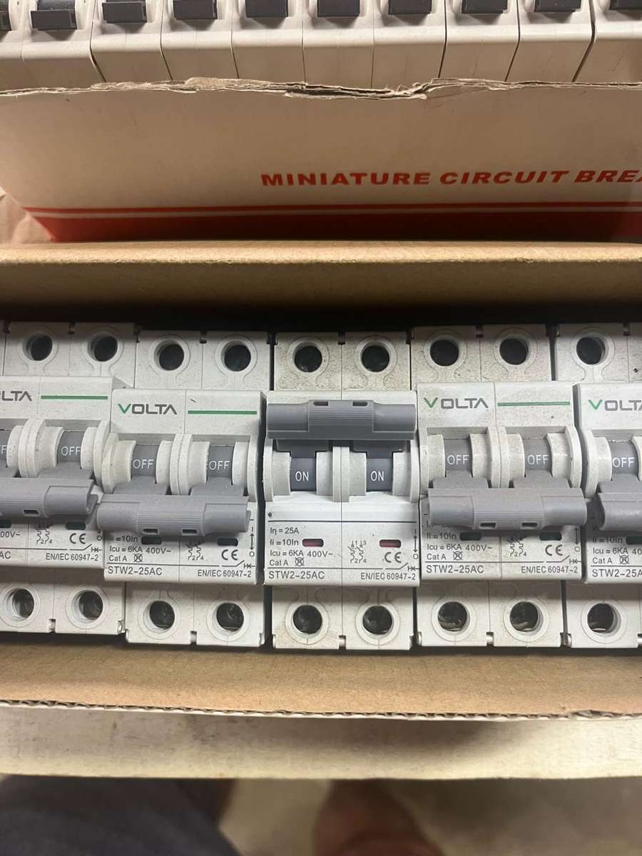 Electrical Swithes( breakers) ×40