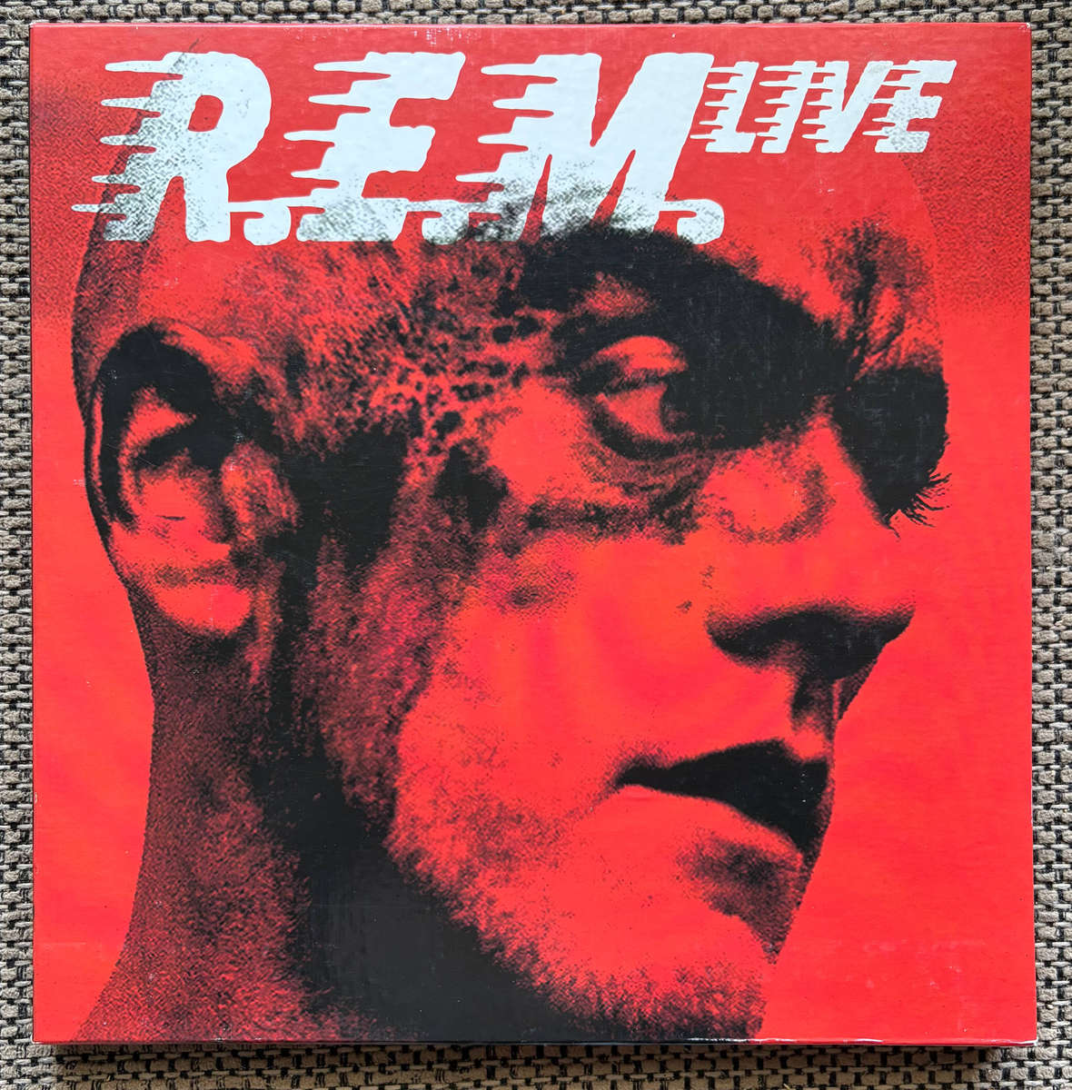R.E.M Live