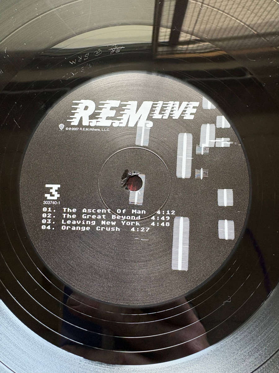 R.E.M Live