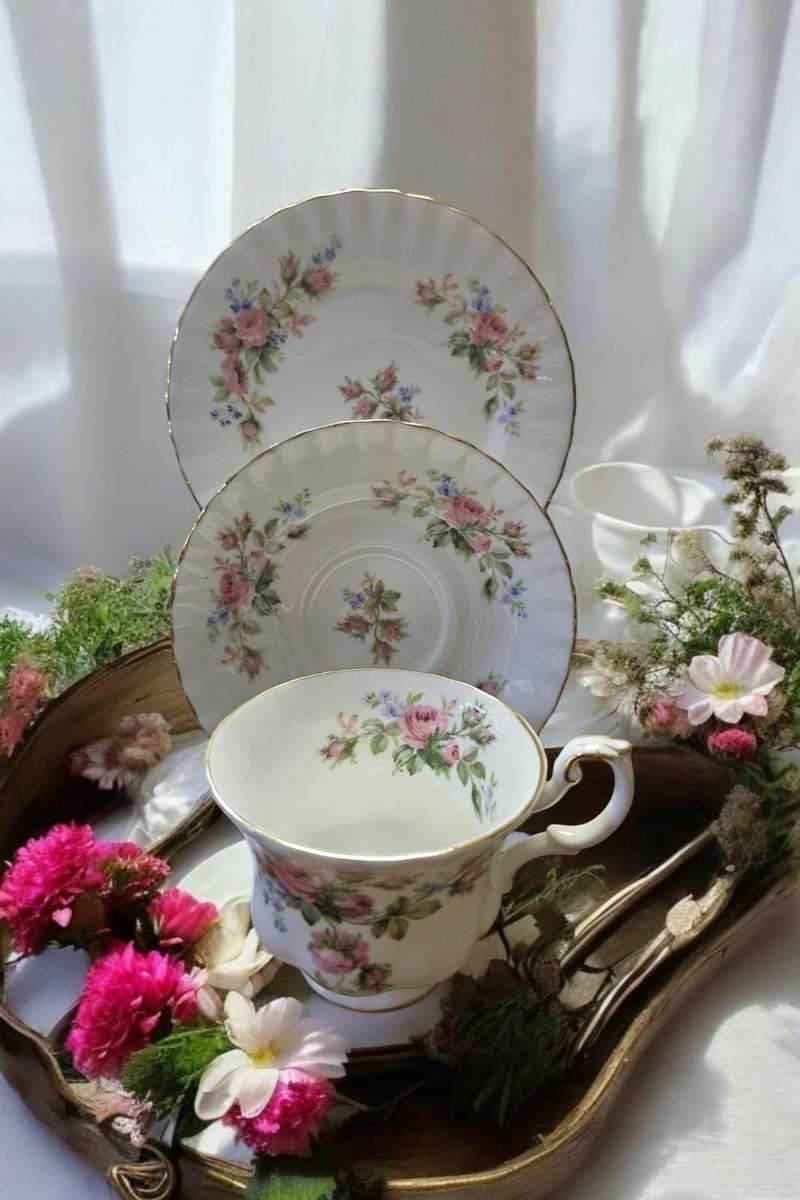 Royal Albert Moss Rose Trio