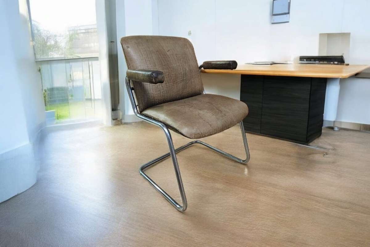 Retro Marcel Breuer Cantilever Style Chair