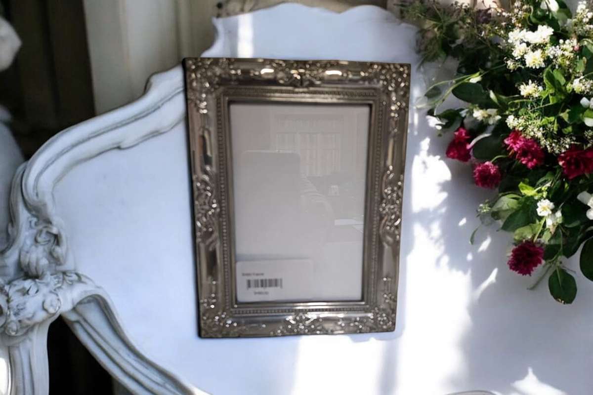 Beautifully crafted silver plated photo album perfect addition to any vintage collection