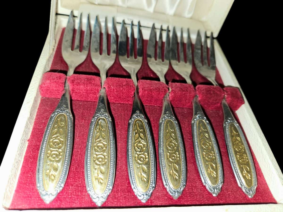 Set of Vintage Bon Appetit Elegance Cake Forks