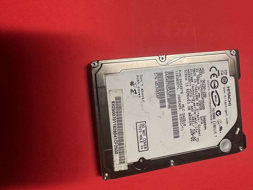 Hitachi TravelStar 5K320 HTS543225L9SA00 250GB 5.4K 8MB SATA 2.5