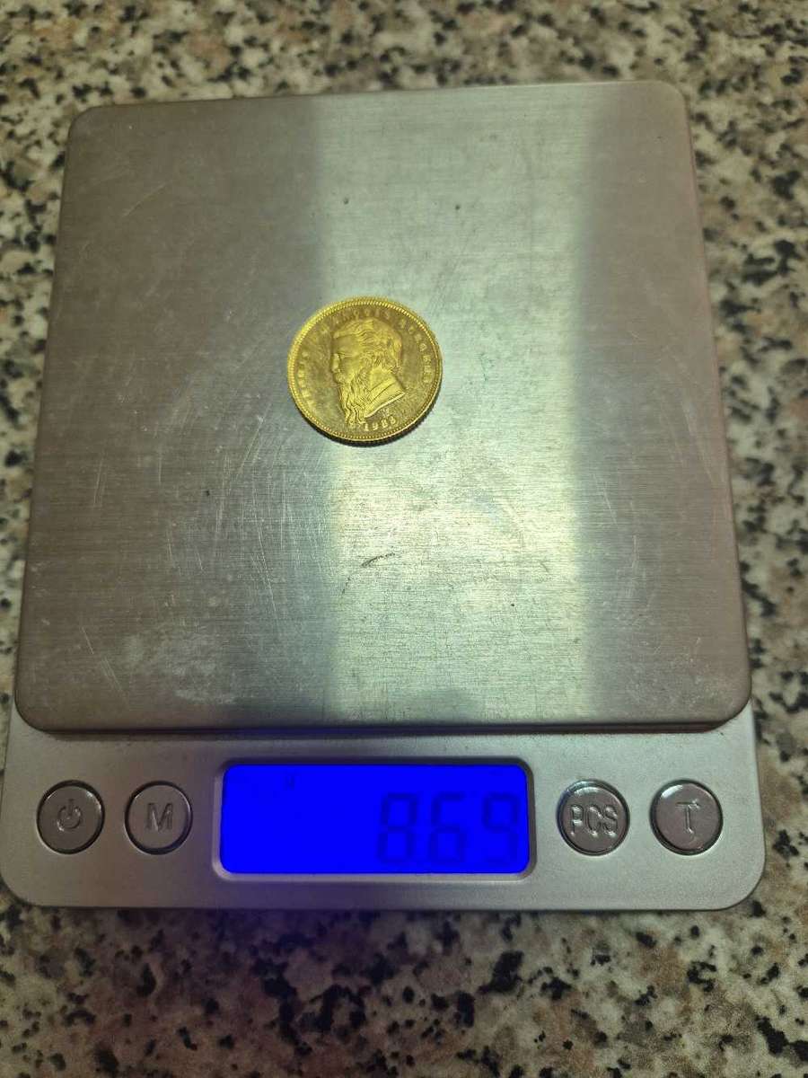 Gold Burger Pond 1983