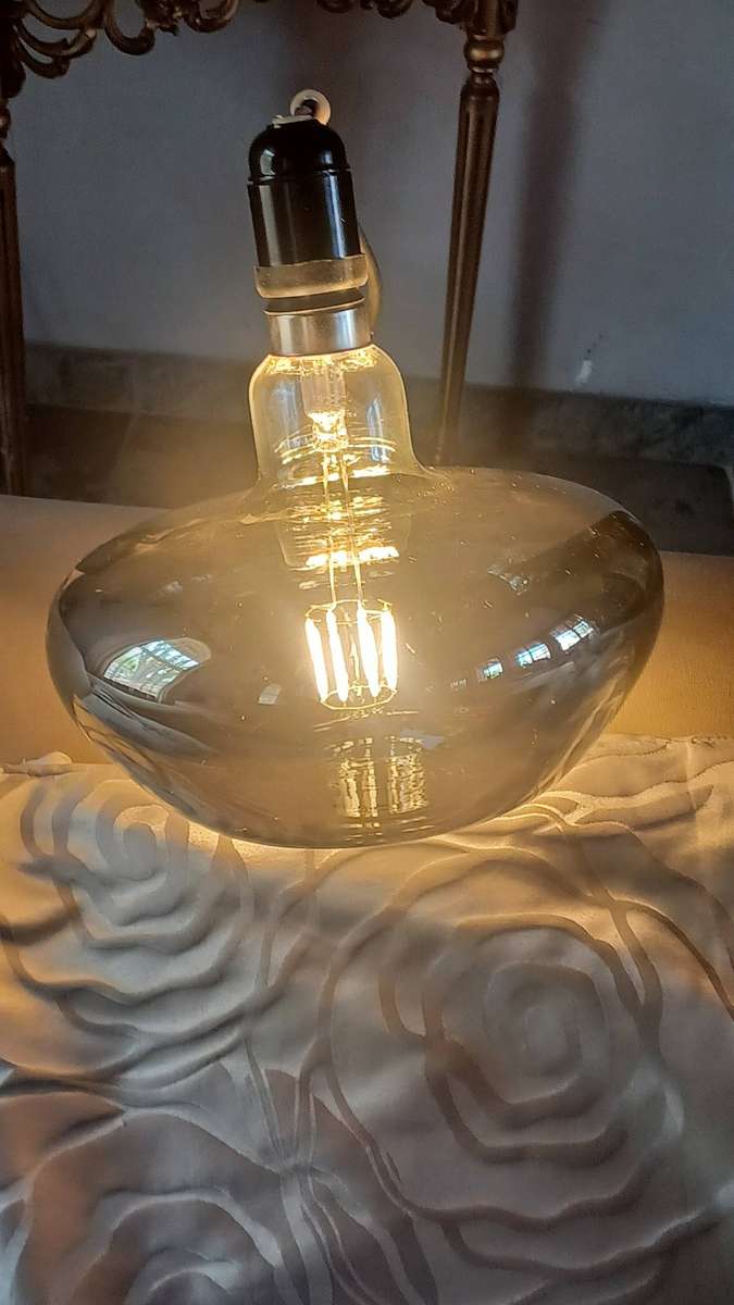 BIG LED LIGHTING DESIGN HOUSE BELL SHAPED