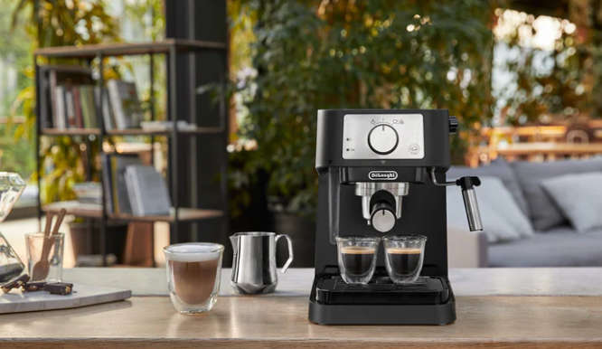 Delonghi Stilosa Espresso/Cappuccino Machine - EC260.BK