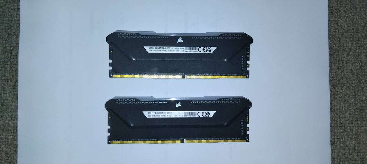 16 GB DDR4 RAM (RGB)