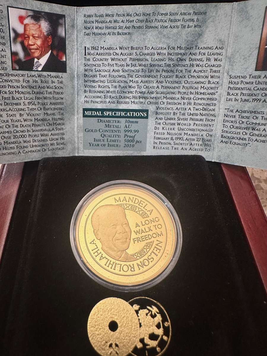 Proof 2010 Mandela 1/2 gold 24ct medallion coin with box and COA Mint of Norway