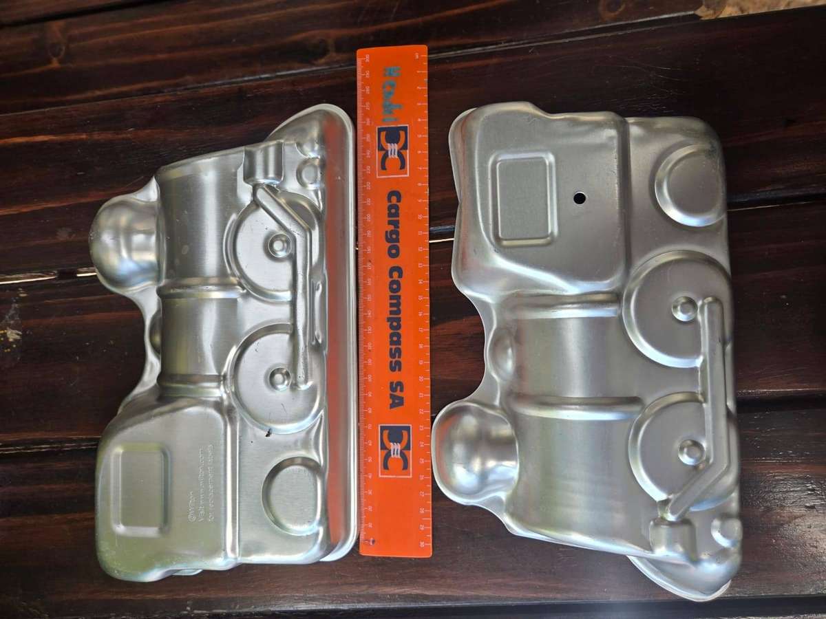 Wilton 3D train cake pan - secondhand