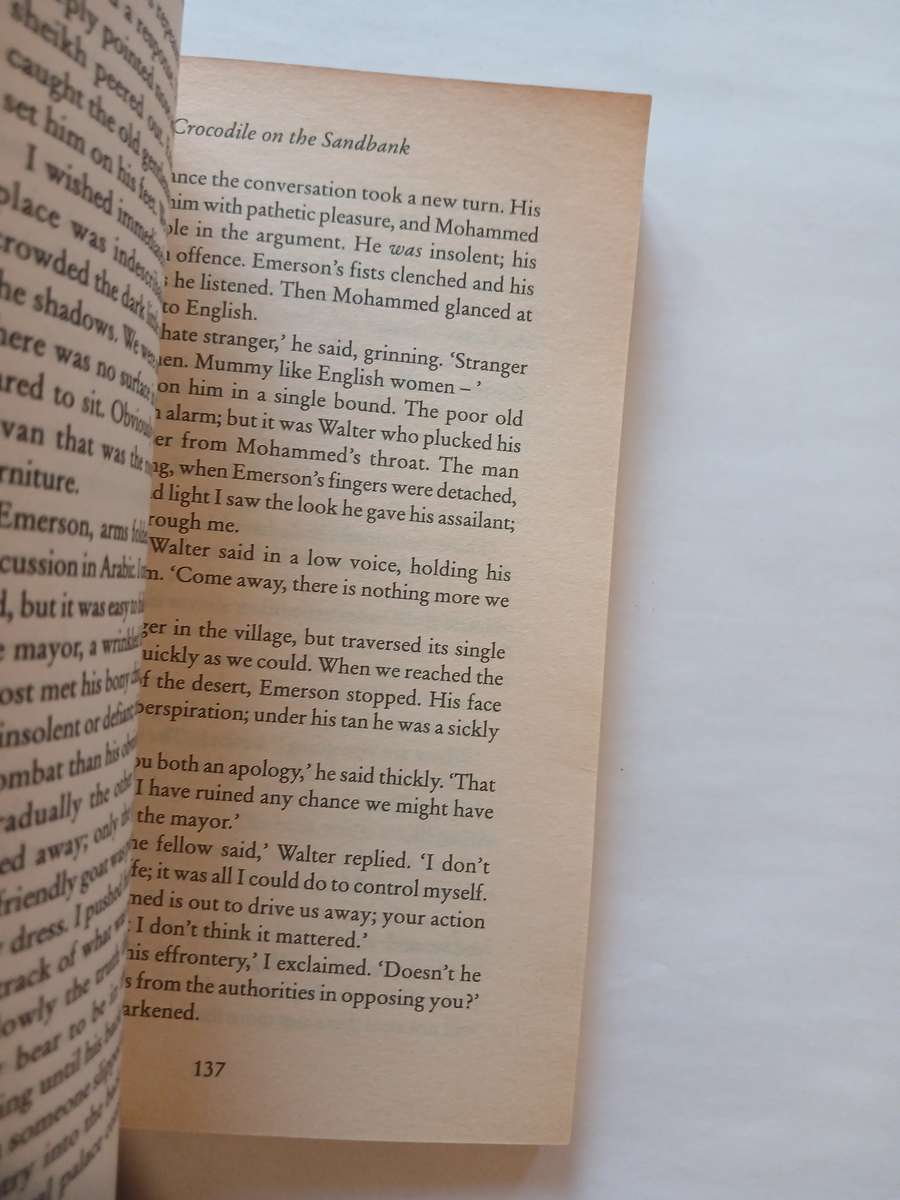 Elizabeth Peters, Crocodile on the Sandbank