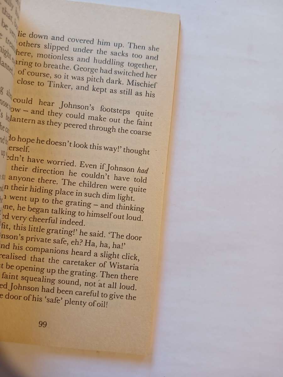 The Famous Five and The Cavalier's Treasure by Enid Blyton