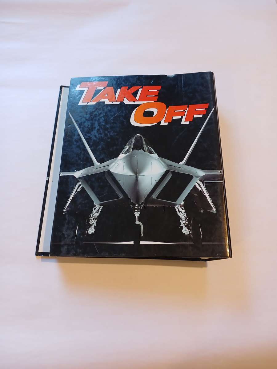 Airplane, The Complete Aviation Encyclopedia, Binder plus 14 Manazines