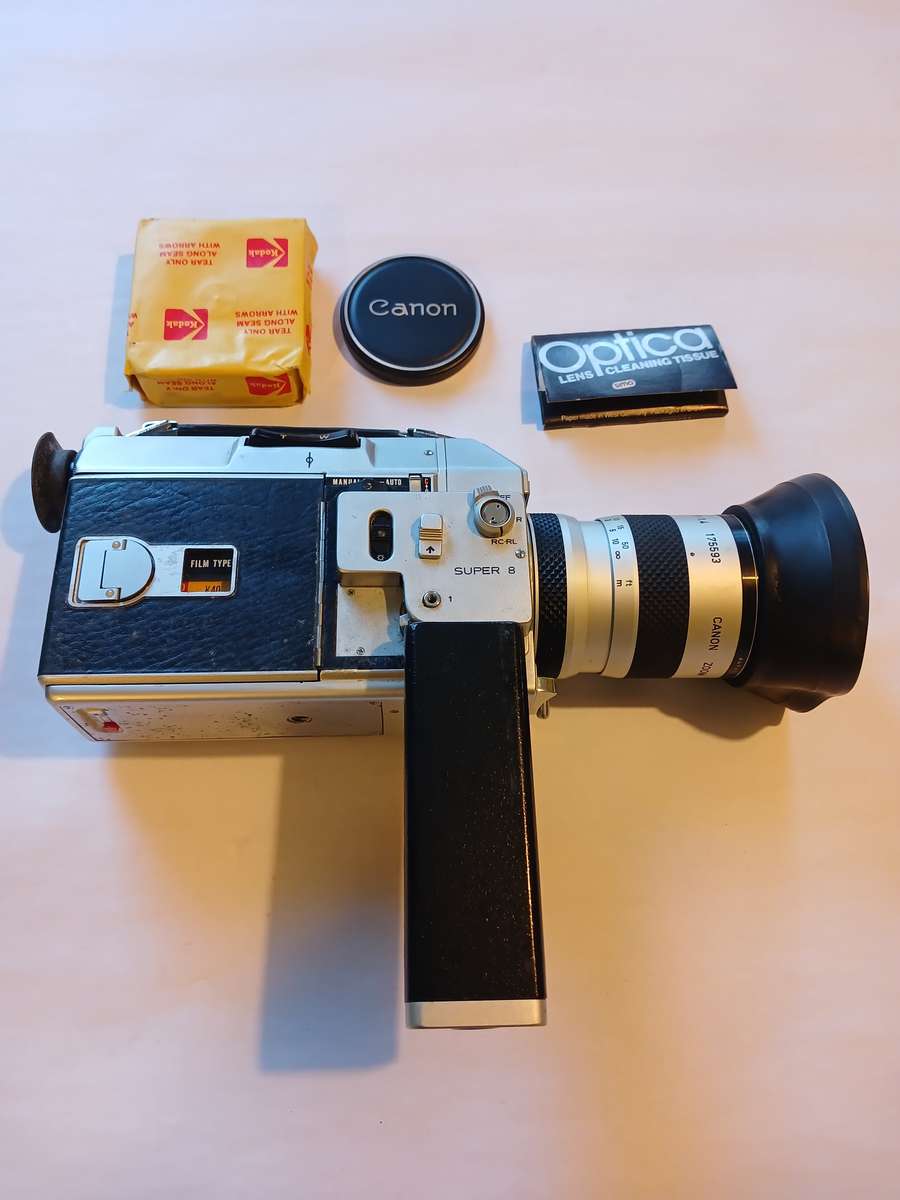 Canon Super 8, Auto Zoom 814 Movie Camera