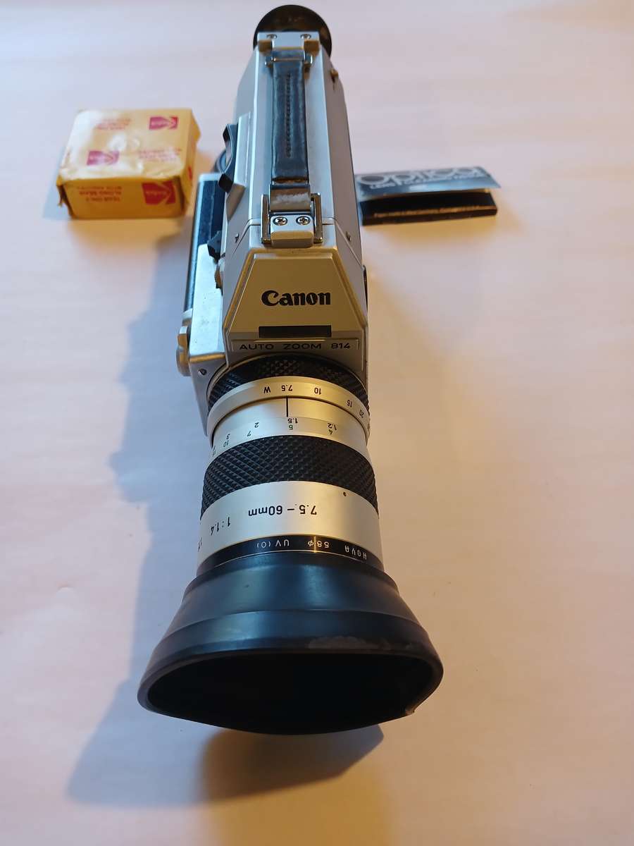 Canon Super 8, Auto Zoom 814 Movie Camera