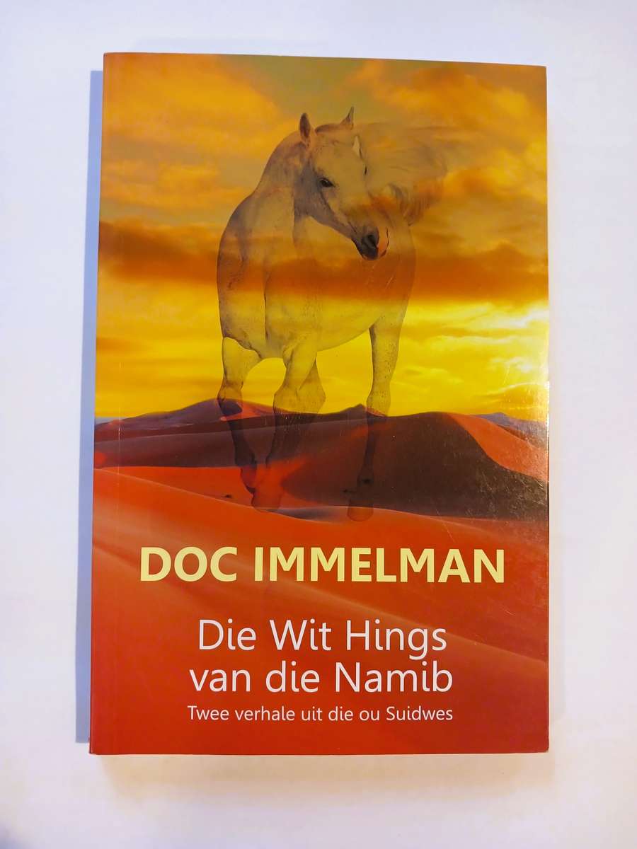 Die Wit Hings van die Namib by Doc Immelman